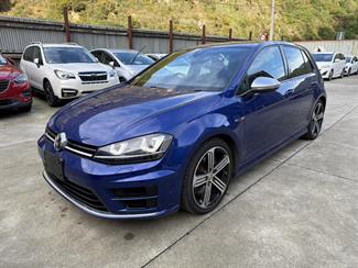 2016 Volkswagen Golf - Thumbnail