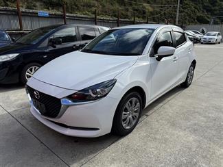 2020 Mazda 2 - Thumbnail