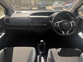 2015 Toyota Yaris - Thumbnail