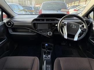 2017 Toyota AQUA - Thumbnail