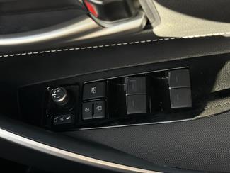 2019 Toyota Corolla - Thumbnail