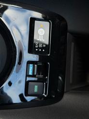2022 Nissan Leaf - Thumbnail