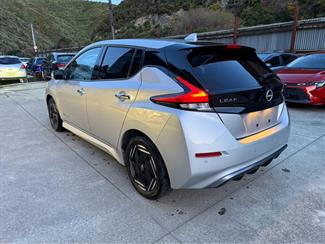 2022 Nissan Leaf - Thumbnail