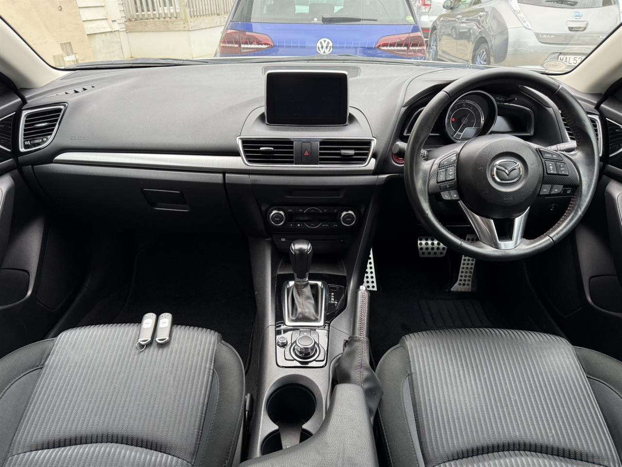 2014 Mazda Axela