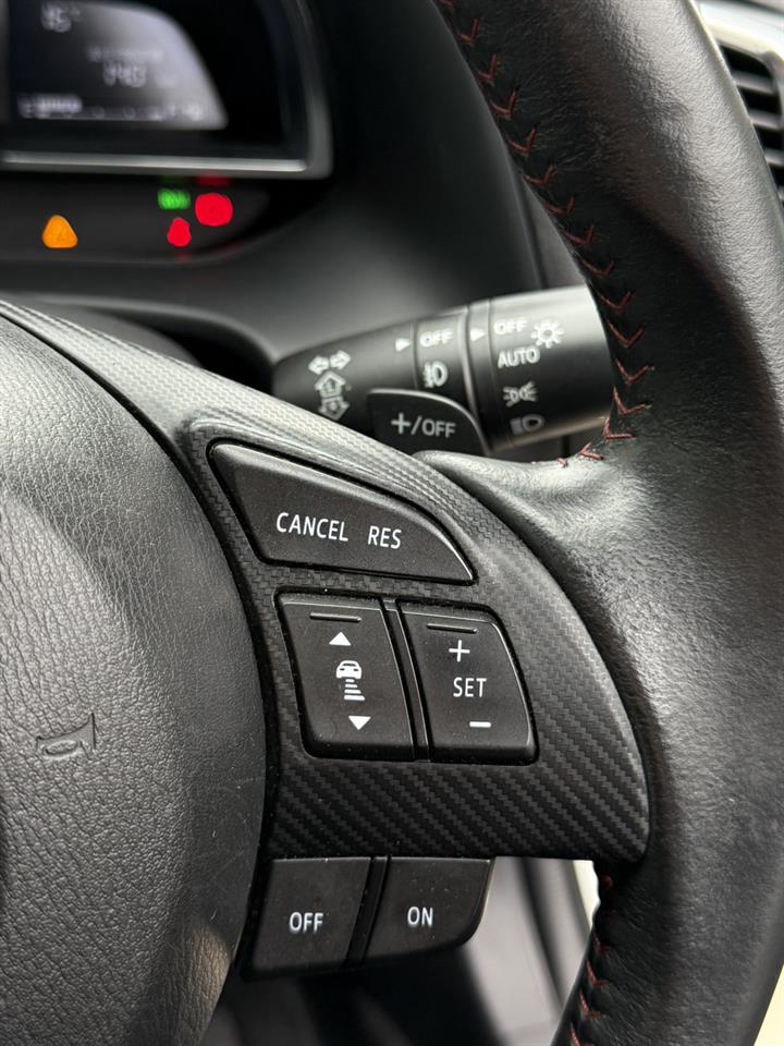 2014 Mazda Axela