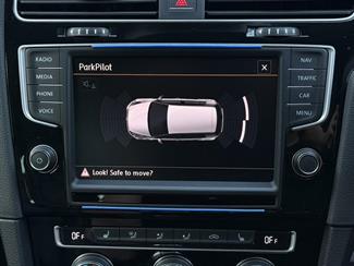 2016 Volkswagen Golf - Thumbnail