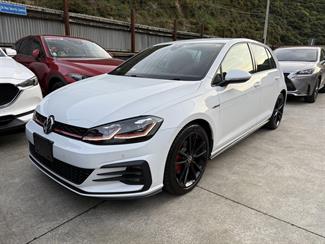 2018 Volkswagen Golf - Thumbnail