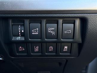 2016 Subaru Outback - Thumbnail