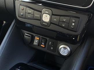 2018 Nissan Leaf - Thumbnail