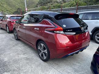 2018 Nissan Leaf - Thumbnail