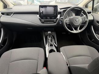 2020 Toyota Corolla - Thumbnail
