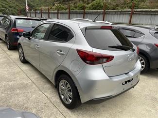 2021 Mazda 2 - Thumbnail