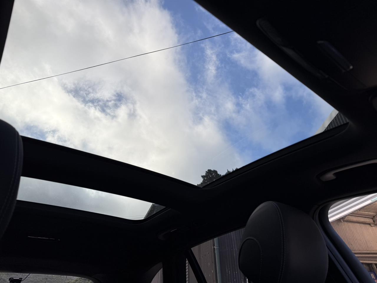 2017 Mercedes-Benz GLC 220