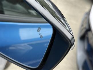 2020 Nissan Leaf - Thumbnail