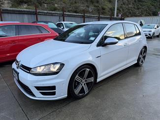 2015 Volkswagen Golf - Thumbnail