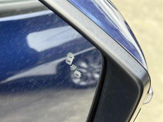 2020 Nissan Leaf - Thumbnail