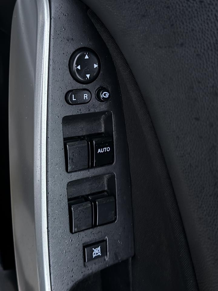 2012 Mazda Demio