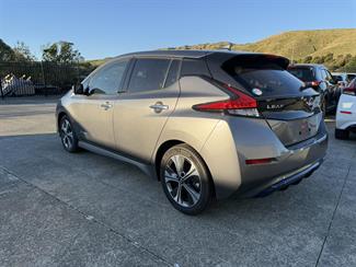 2022 Nissan Leaf - Thumbnail