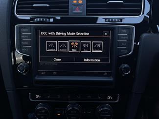 2016 Volkswagen Golf - Thumbnail