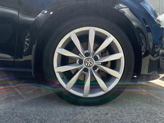 2016 Volkswagen Golf - Thumbnail
