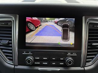 2016 Porsche Macan - Thumbnail