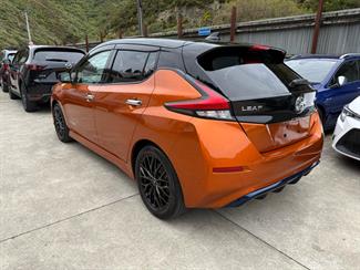 2020 Nissan Leaf - Thumbnail