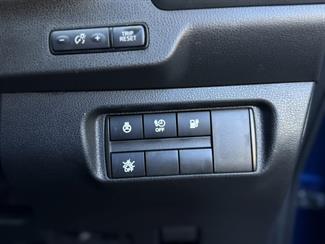 2021 Nissan Leaf - Thumbnail