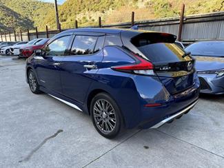 2021 Nissan Leaf - Thumbnail