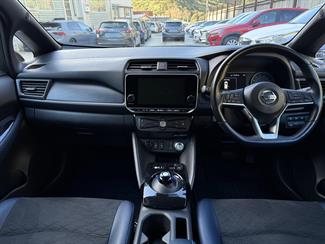 2021 Nissan Leaf - Thumbnail