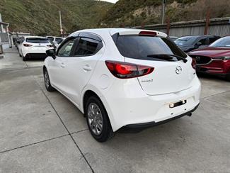 2020 Mazda 2 - Thumbnail