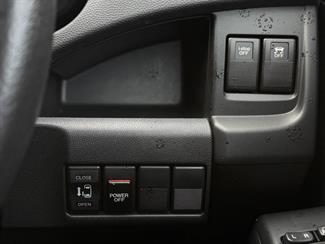 2016 Mazda Premacy - Thumbnail