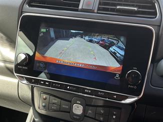 2020 Nissan Leaf - Thumbnail