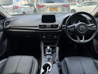 2017 Mazda Axela - Thumbnail