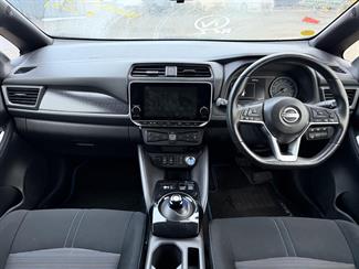 2021 Nissan Leaf - Thumbnail