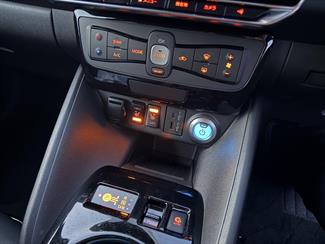 2021 Nissan Leaf - Thumbnail