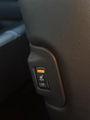 2021 Nissan Leaf - Thumbnail