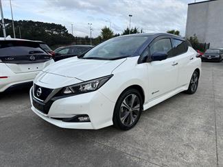 2018 Nissan Leaf - Thumbnail