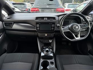 2018 Nissan Leaf - Thumbnail