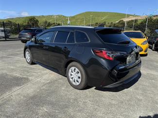 2021 Toyota Corolla - Thumbnail