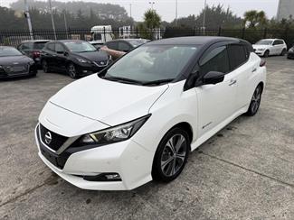 2018 Nissan Leaf - Thumbnail