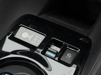 2018 Nissan Leaf - Thumbnail
