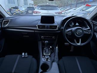 2018 Mazda Axela - Thumbnail
