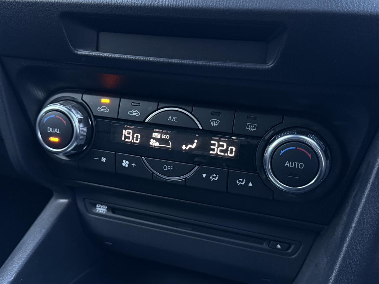 2018 Mazda Axela