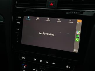 2017 Volkswagen Golf - Thumbnail