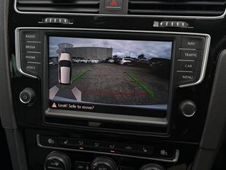 2016 Volkswagen Golf - Thumbnail