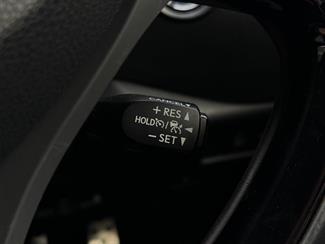 2017 Toyota C-HR - Thumbnail