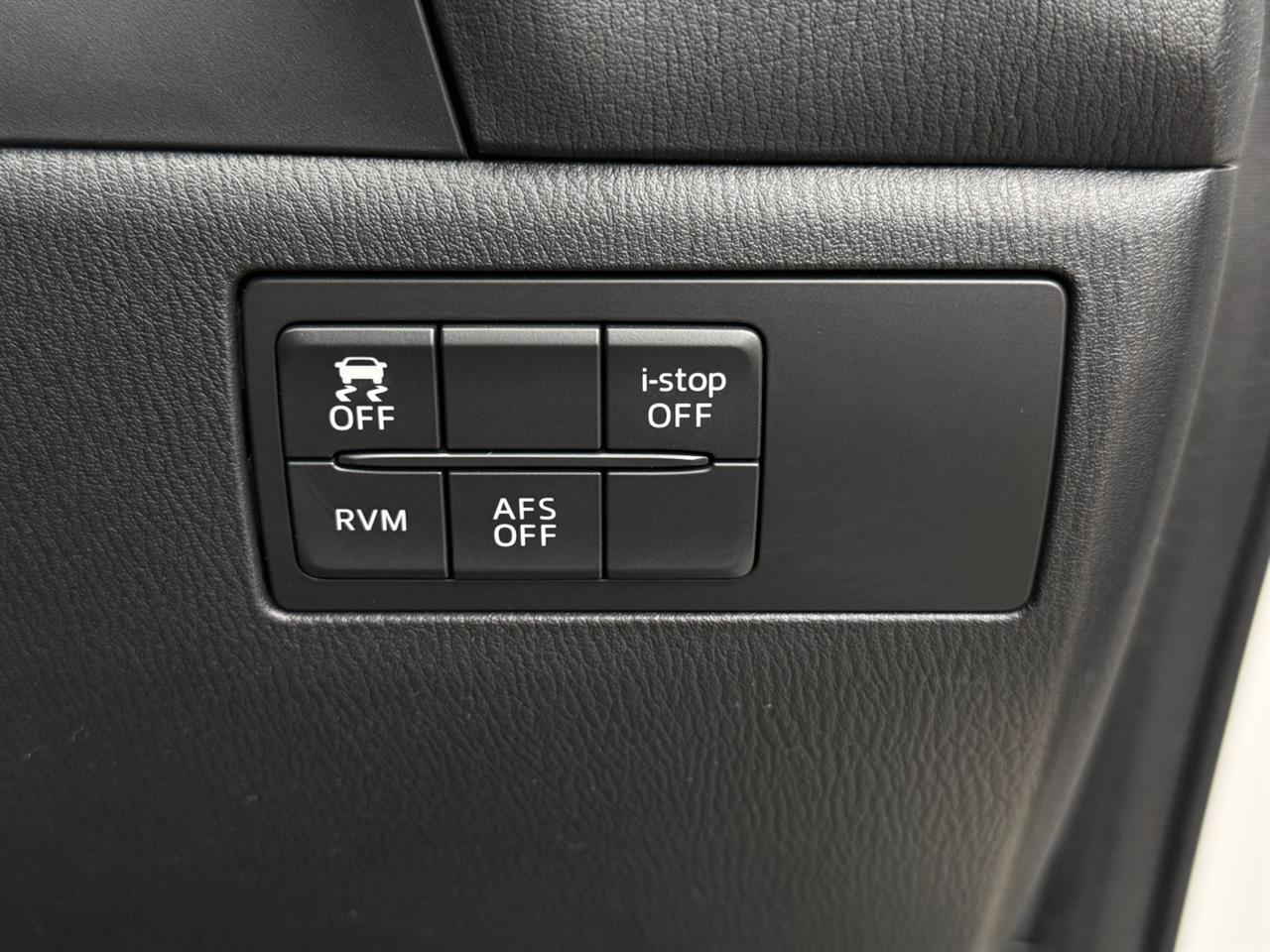 2014 Mazda Axela