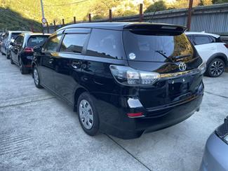 2016 Toyota Wish - Thumbnail