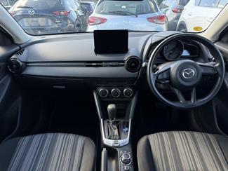 2022 Mazda 2 - Thumbnail