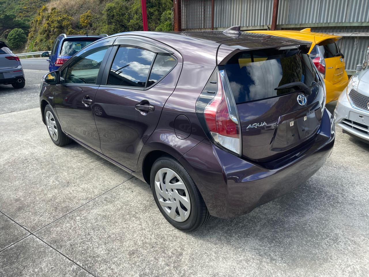 2015 Toyota AQUA